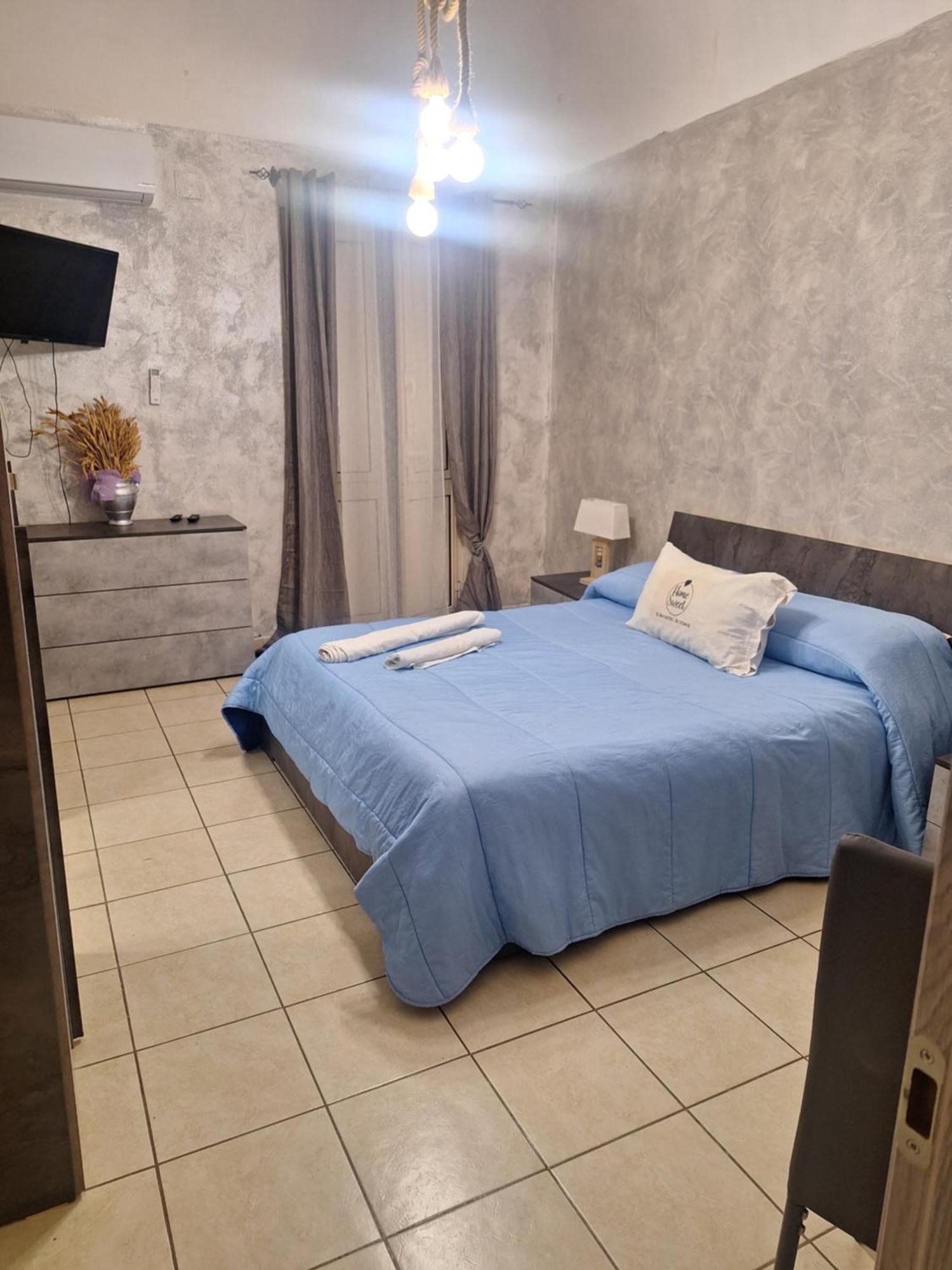 Homesweet Catania Bagian luar foto
